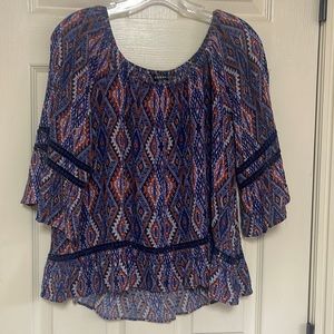 Hannah size large top. 3/4 length sleeves. Great condition!